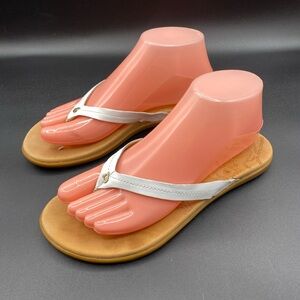 OluKai Honu Women's Leather Beach Sandals Size 7